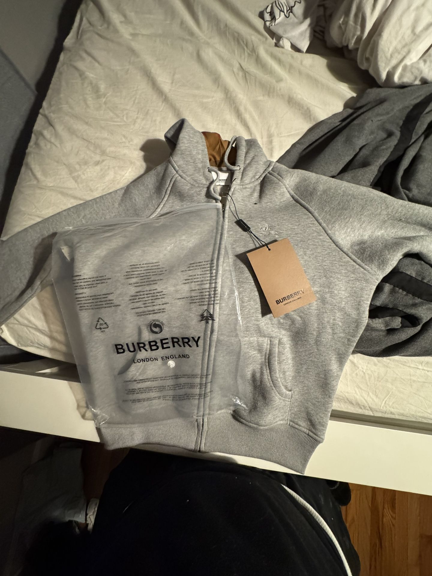 Burberry Zip-Up/Hoodie Size XL/TL Fits Like A size S