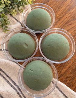 Acellgle 4 Pc Floral Foam Half Domes with Clear Plastic Bowls – 5.5"