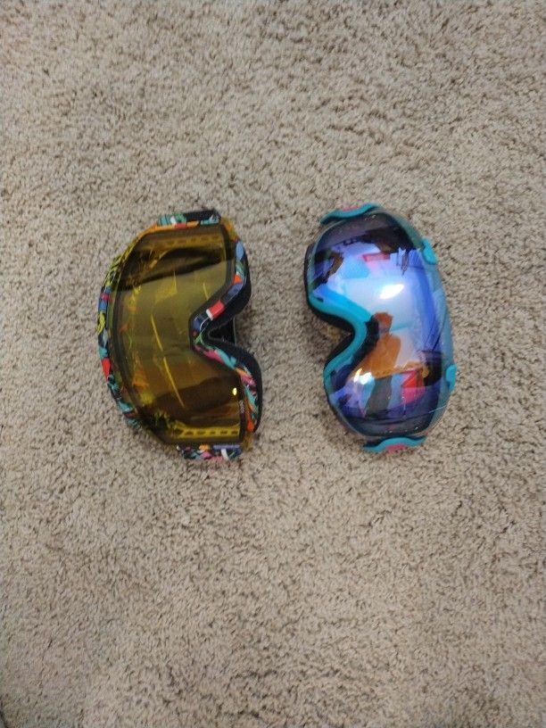 Bundle Pack Of Two- SMITH Goggles