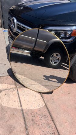 Round Mirror