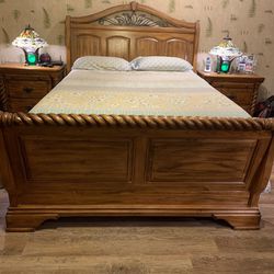 Queen Solid Wood Bed Frame