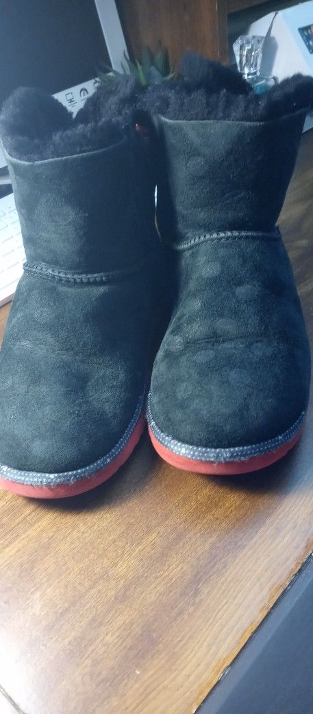 UGG x Disney Minnie Sweetie Boots