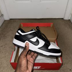 Nike Dunk Panda Size 7 $150‼️
