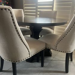 Round Table - Black- Small 