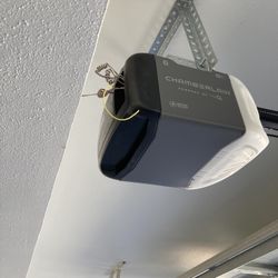 Garage Door Opener 