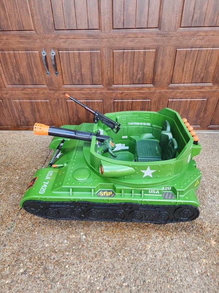 *** POWER WHEELS ARMY TANK ***