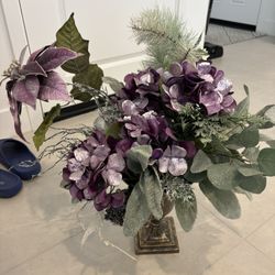 artificial flowers with vase