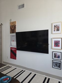75 inch 4K Q6 Samsung TV