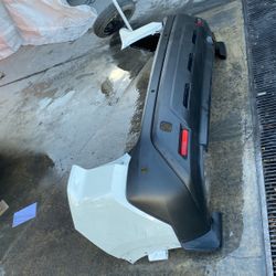 21 Nissan Rogue Rear Bumper Complete