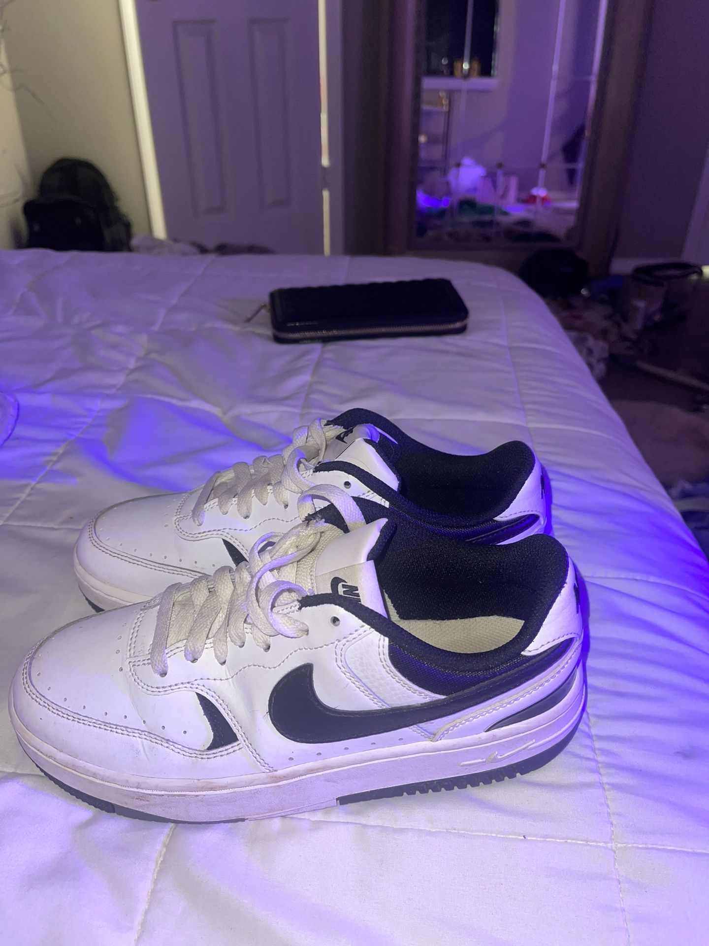 NIKE sneakers