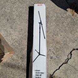 Musician's Gear tripod microphone stand