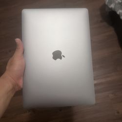 MacBook Air 13” M1