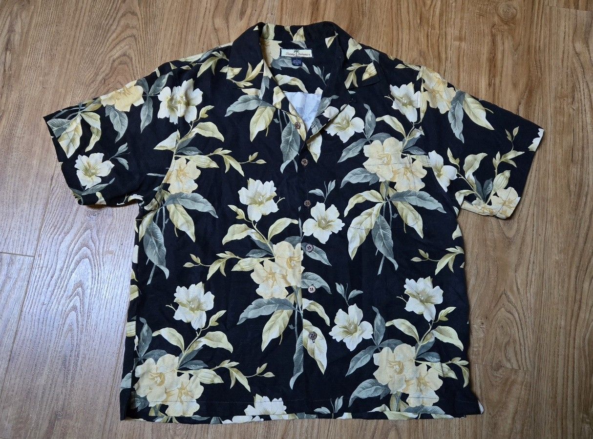 Tommy Bahama Shirt Men Women L 100% Silk Black Floral Large
