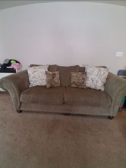 Couch set