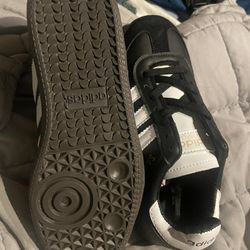 Adidas De México. 🇲🇽 5.5 Youth Adolescente, 8 Hombre O 10. Mujer Solo El Color De Los De Las Fotos $65 Par New, Seagoville Tx
