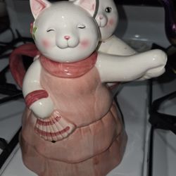 Vintage Cats Dancing Teapot 