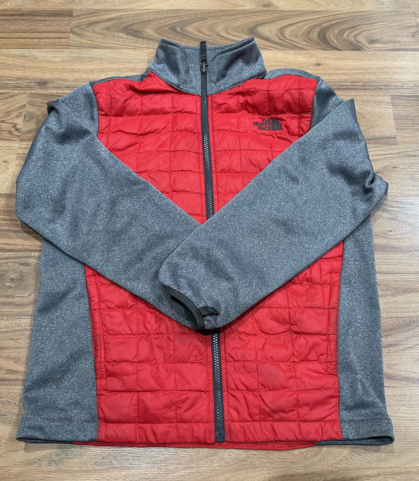 The north face boys jacket size L (14/16)