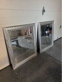 Mirrors set of 2
