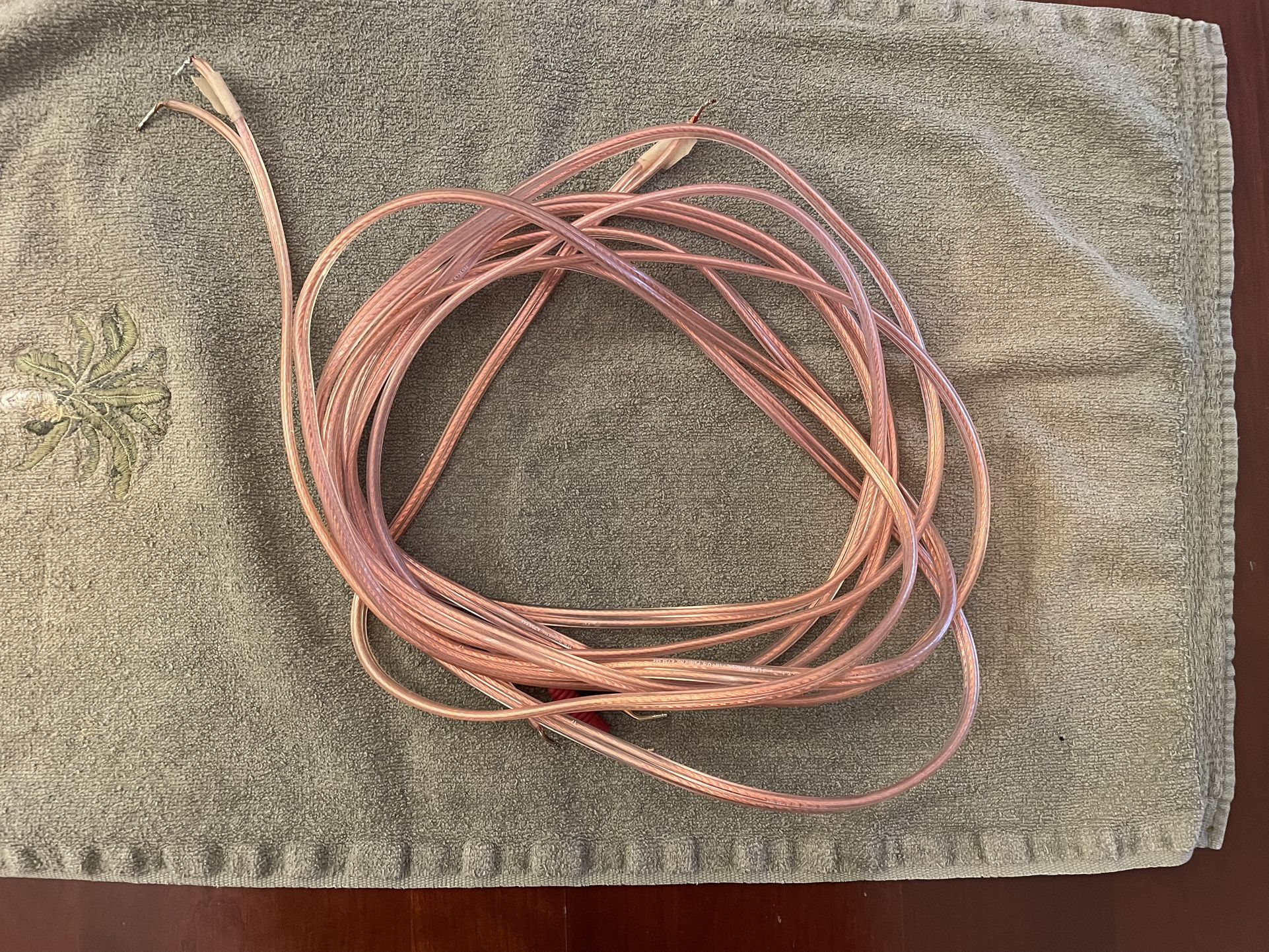 Stereo Cables Without Connectors