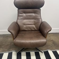 Living Spaces Leather Reclining Swivel Arm Chair (Brown)