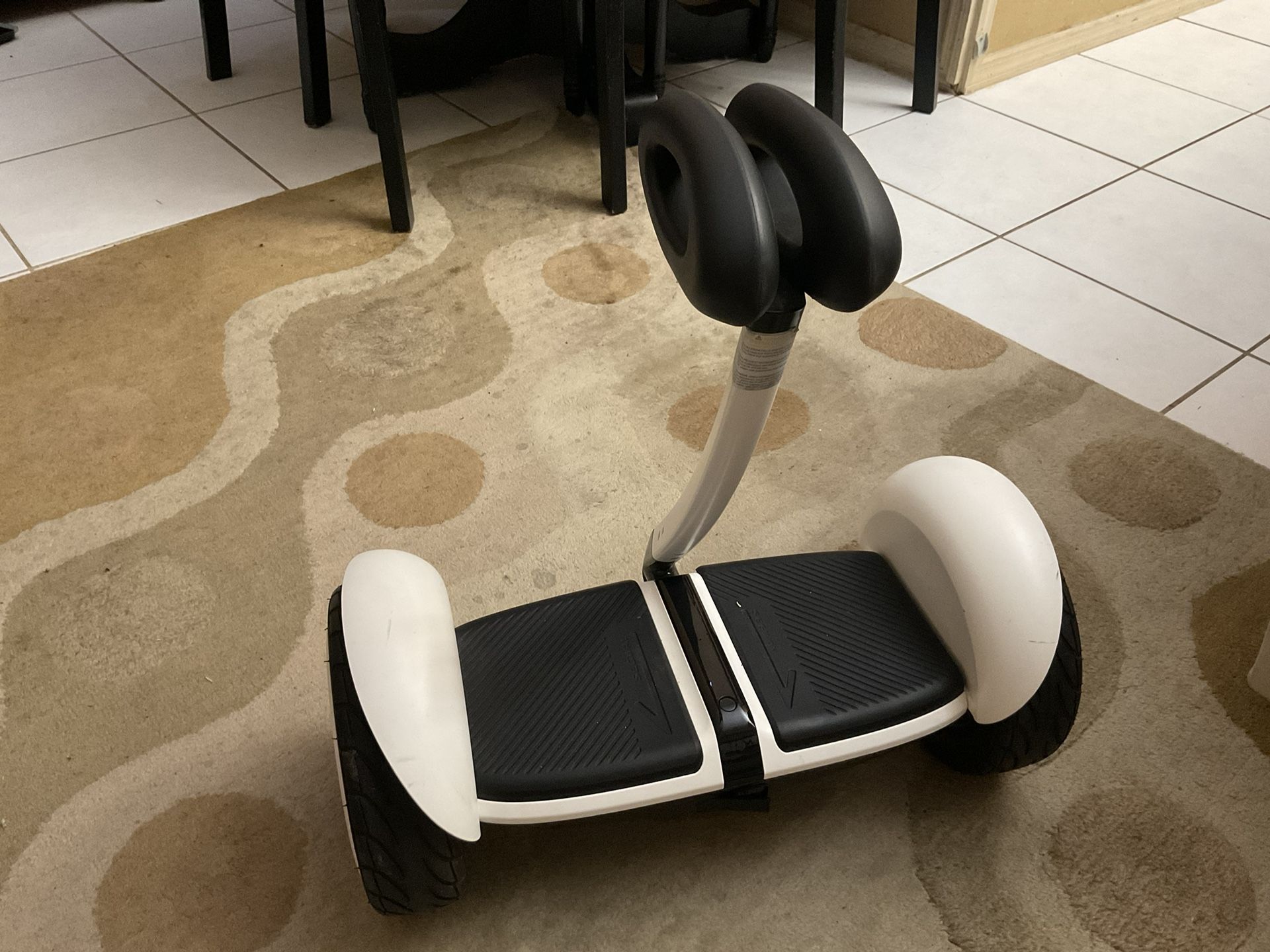 Segway MiniLite Self Balancing Scooter Great Condition Been Setting For A Few Years And It Will Not Turn On Not Sure Of The Problem