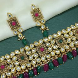 NEW Gorgeous Kundan Jewelry Set