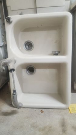 Vintage Cream Double Basin Utility Sink