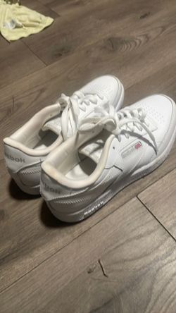 White,rebook,size 6