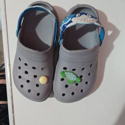 $15 Size 10 Toddler Shoes For Boy
