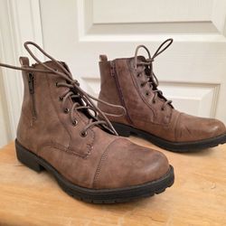 Ladies Madden Girl Cognac Paris Lace Up Bootie