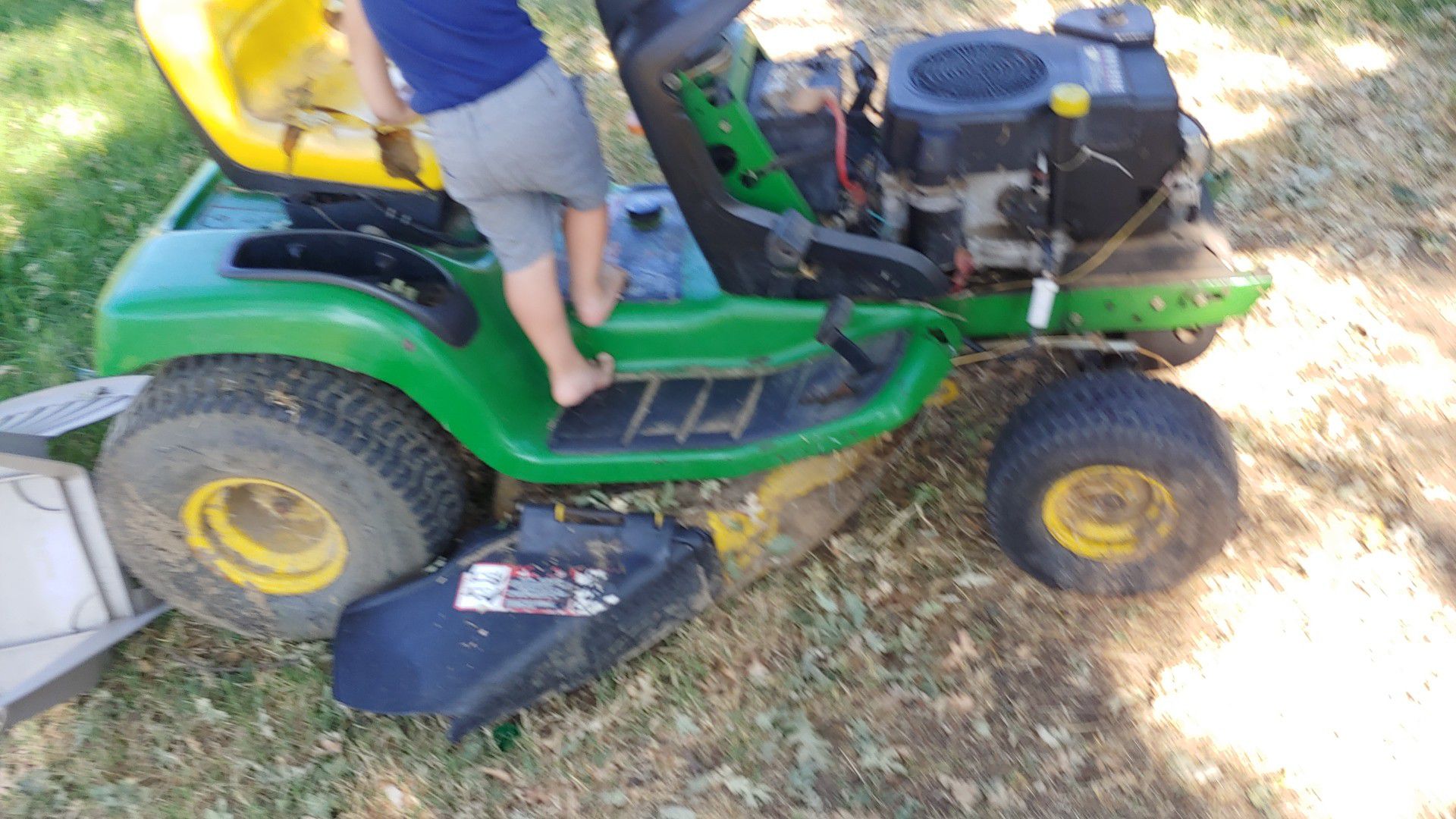 John Deere tractor lawn mower