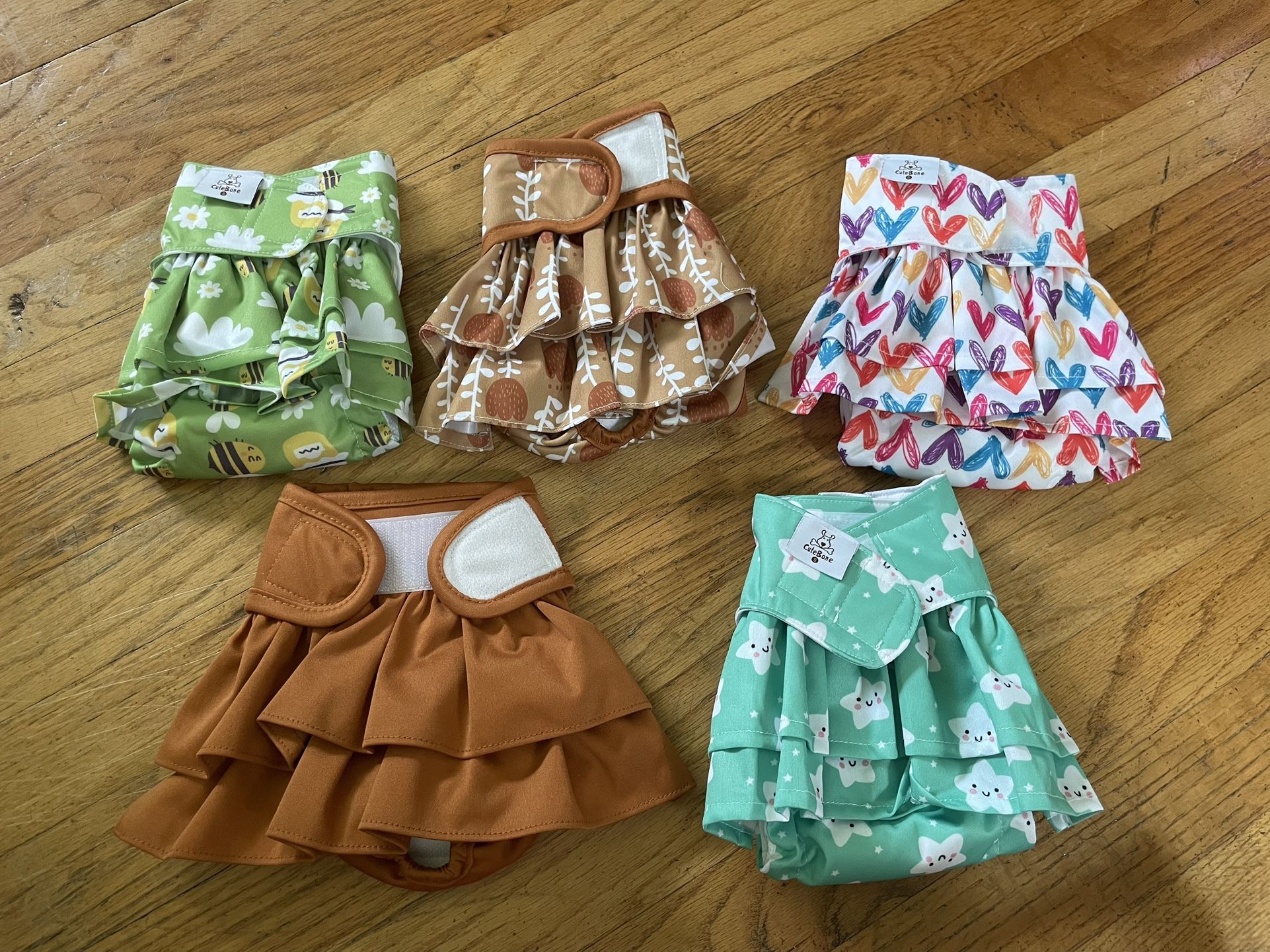 Set Of 5 Washable Female Dog Diapers - Size Small