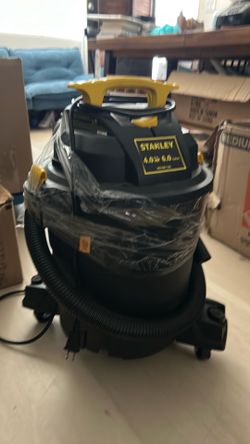 6 Gal. Wet/Dry Vacuum - 4 Peak HP Poly