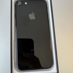 Iphone 7 128GB ANY CARRIER JET BLACK