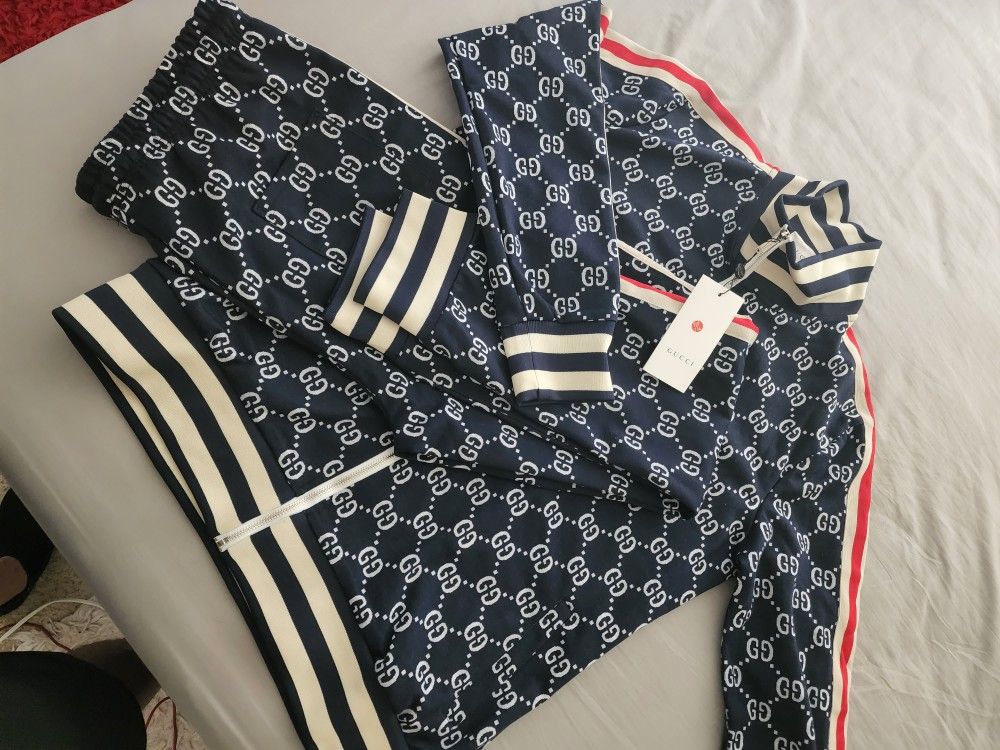 Brand new Gucci 2 Piece outfit