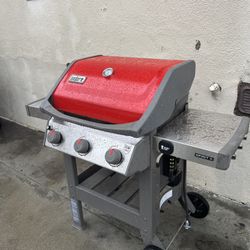 Weber Spirit Grill. Asador Para Usarse Con Gas Propane 