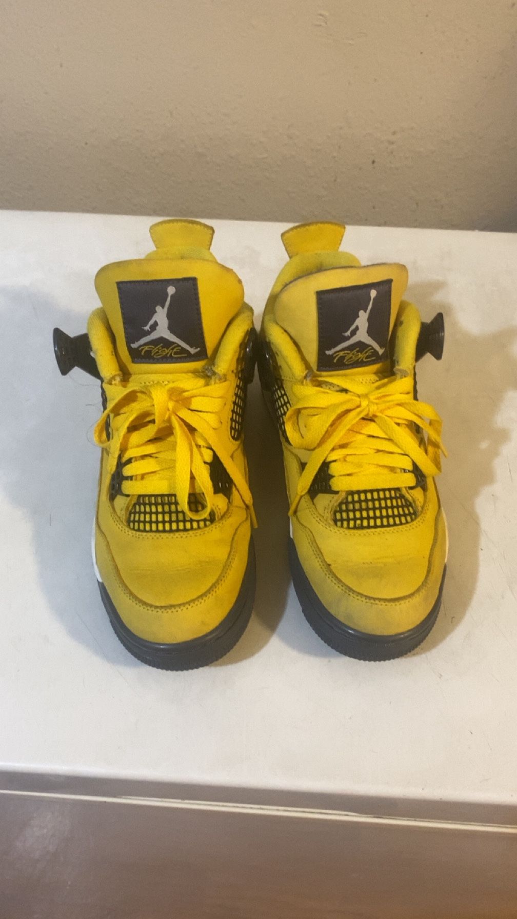 Jordan 4s Lighting Size 7.5