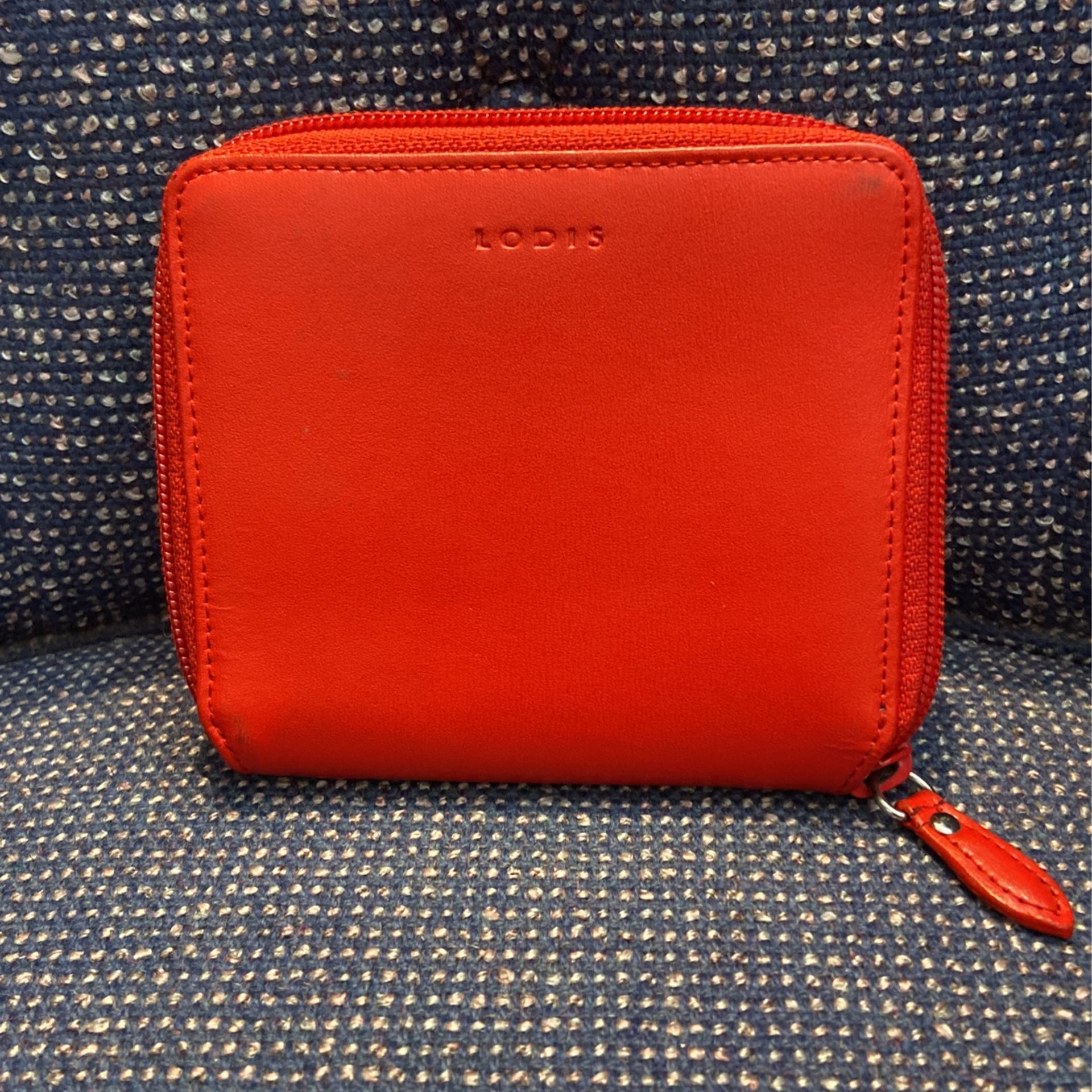 Lois Red Wallet Zip Around