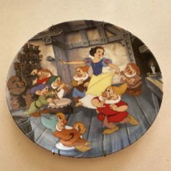 Limited Edition Disney Collector Plate Snow White.