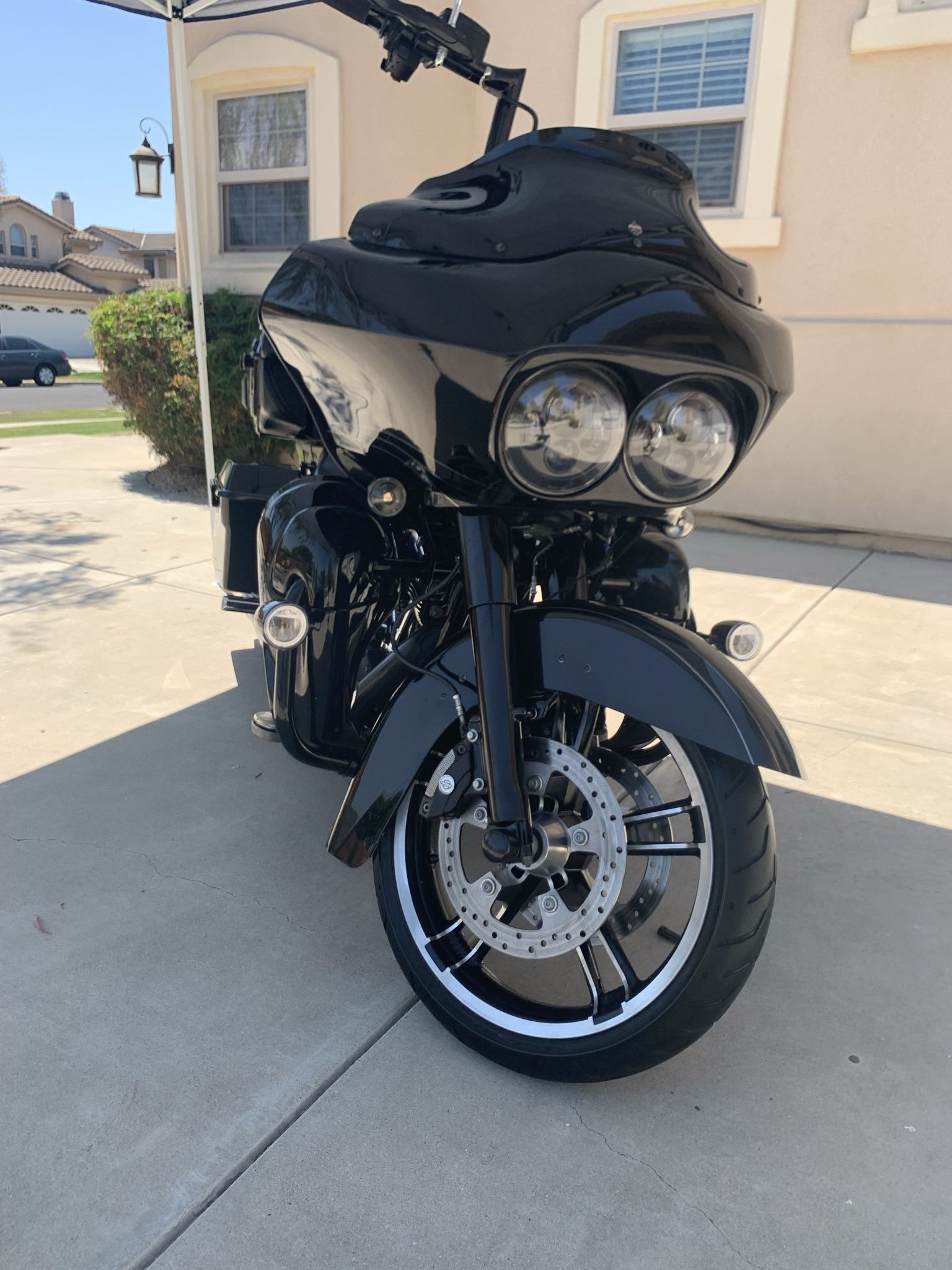 2013 Harley-Davidson Touring 2013 Harley-Davidson® Road Glide® Custom FLTRX