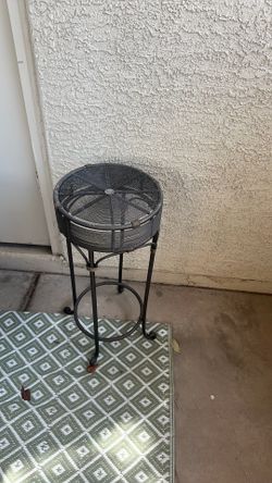 Outdoor Stand
