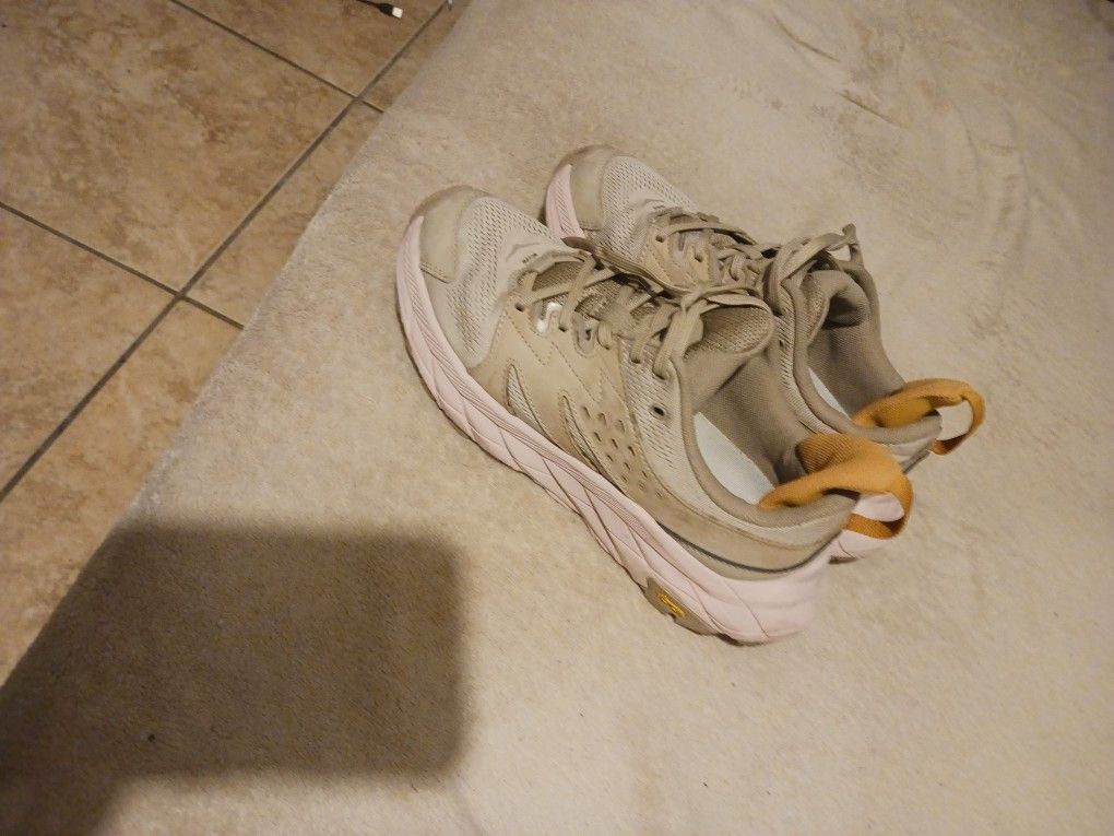 Hoka 7.5