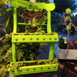 Rustic Green Chair Planter 