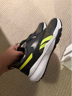 Reebok boy shoes size 3