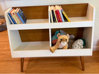 Kids Bookshelf