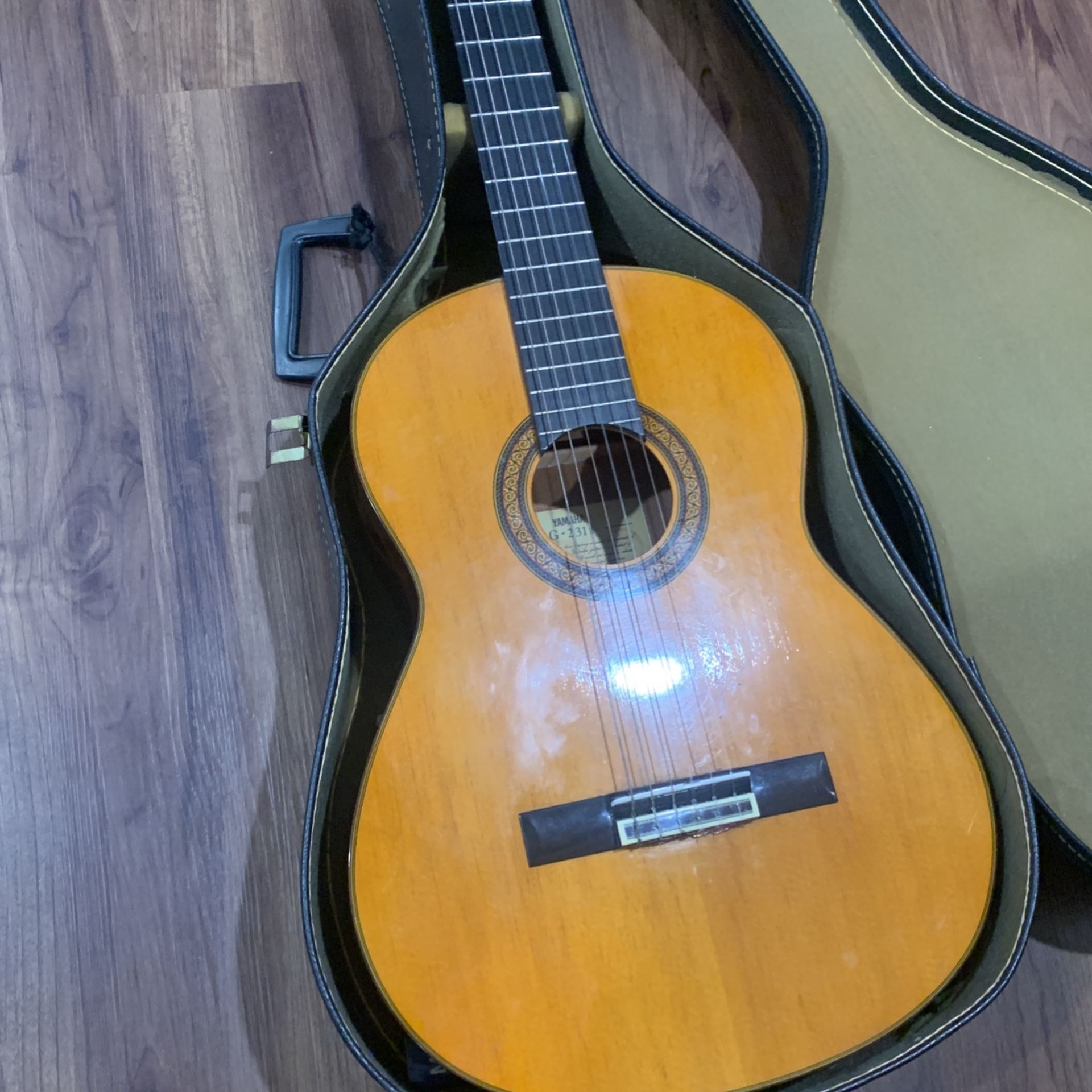 Yamaha G231 