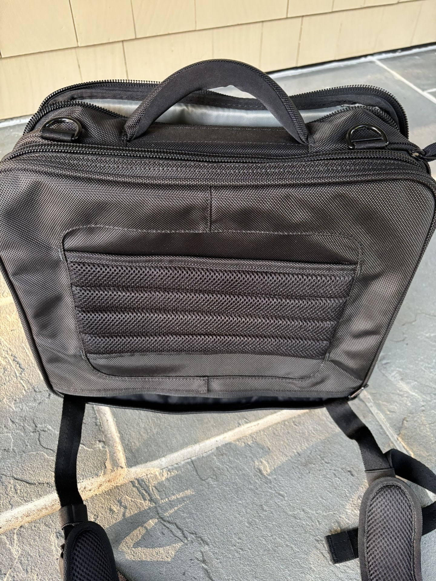 Brenthaven Laptop Backpack