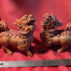 Old Plastic Animal Lucky Lion Couple 