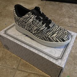 Bapesta Zebra Print 1st Gen Brandnew $300