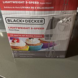 Black And Decker Lightweight 5 Speed Hand Mixer 